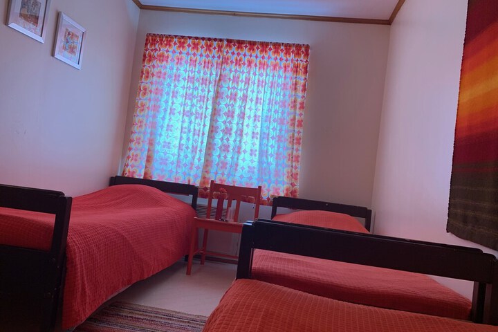 Room 27 of 123
