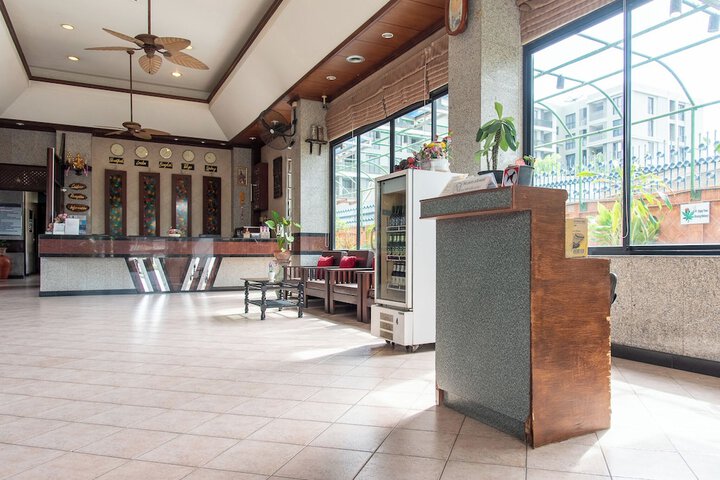 Concierge desk