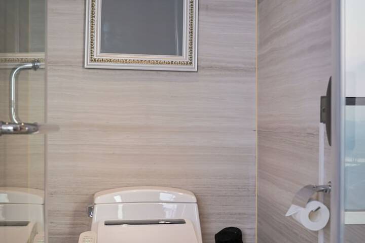 Room 29 of 43