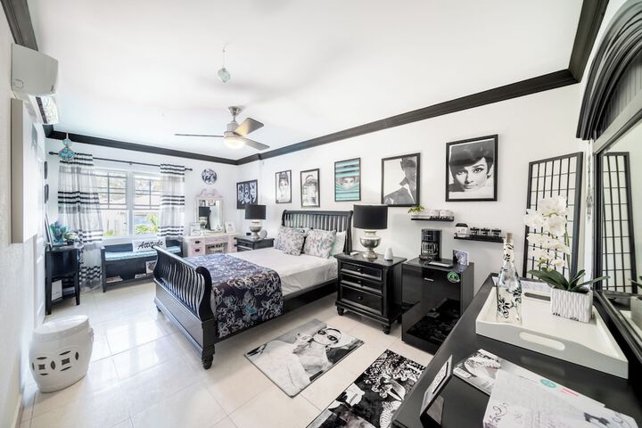 Room 7 of 38