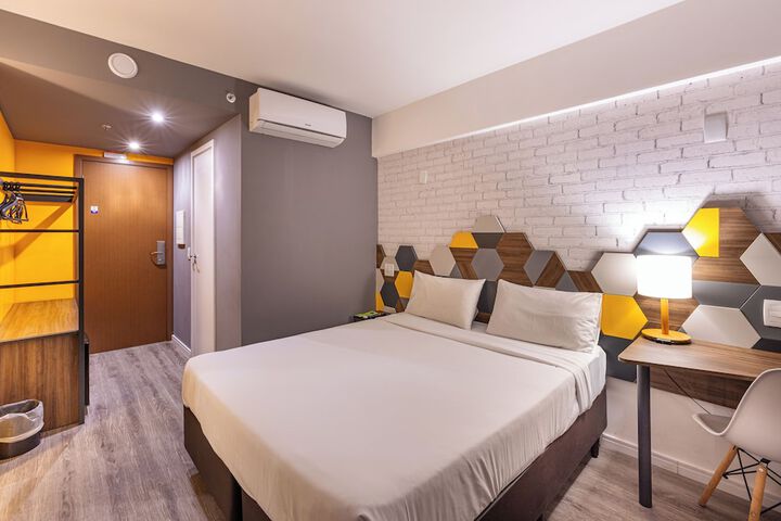 Room 4 of 47