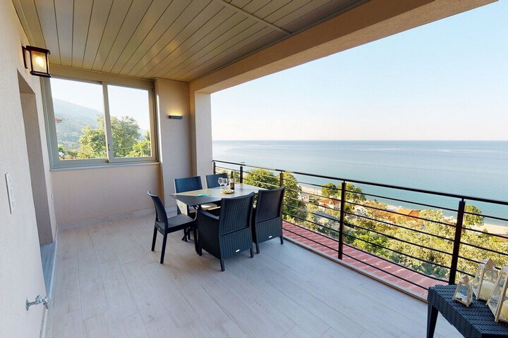 Terrace/Patio 50 of 99