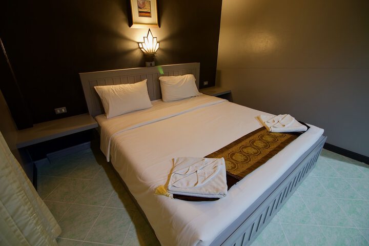 Room 10 of 47