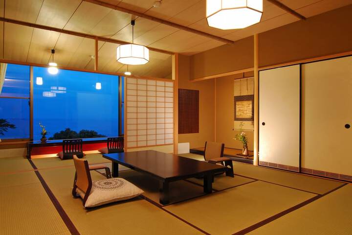 Room 5 of 48