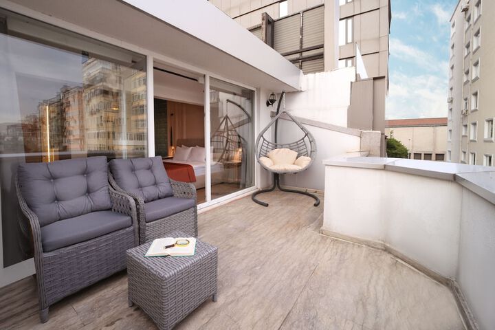 Terrace/Patio 30 of 56