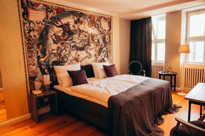 Room 20 of 47