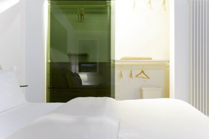 Room 5 of 5