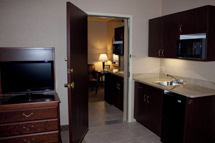 Room 56 of 100
