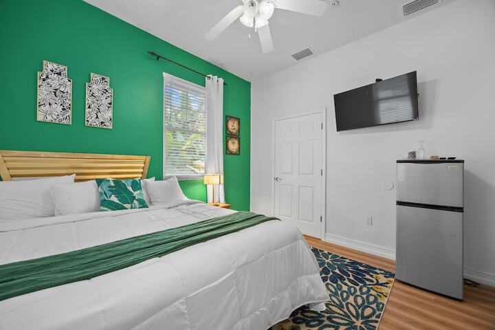 Room 14 of 52