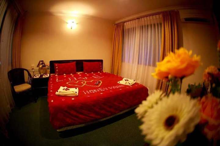 Room 19 of 36