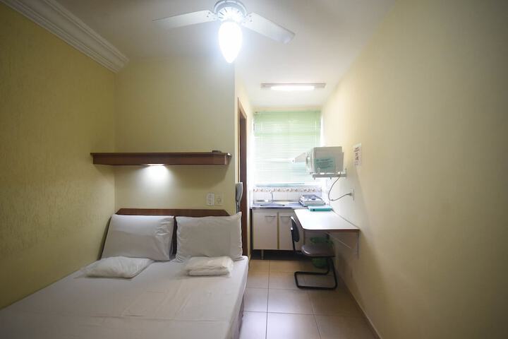 Room 13 of 38