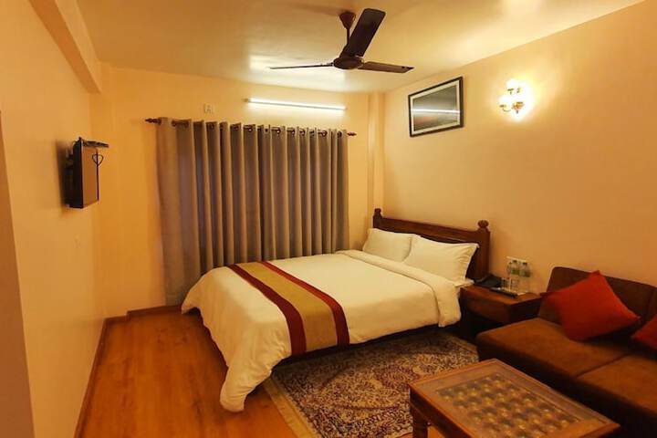 Room 3 of 11