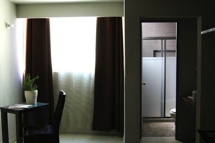 Room 25 of 32