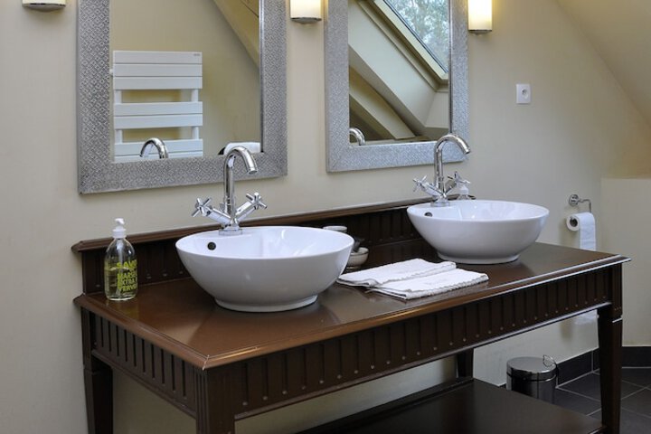 Clean Restrooms