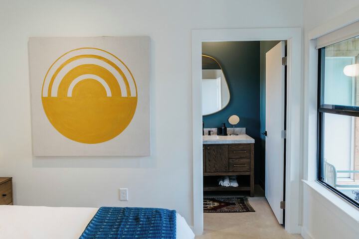 Room 5 of 47