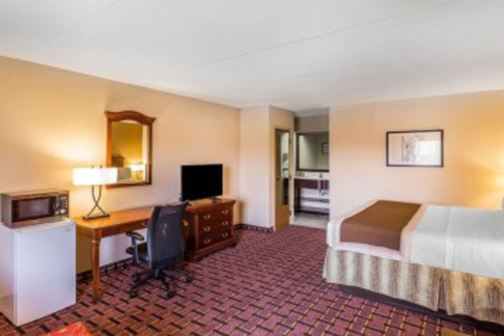 Room 14 of 35