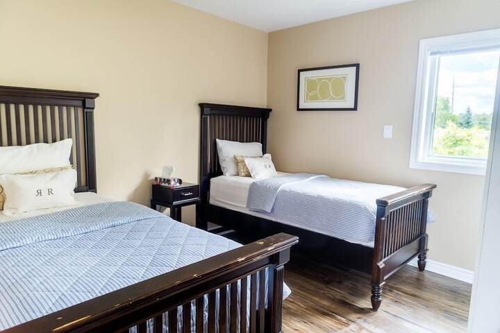 1 Queen Bed 2 Twin Beds 2 Bedroom Terrace Suite (9 of 27)