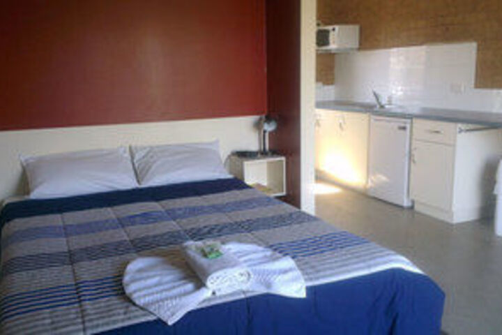 Room 16 of 25