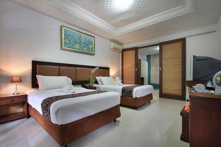 Room 28 of 172