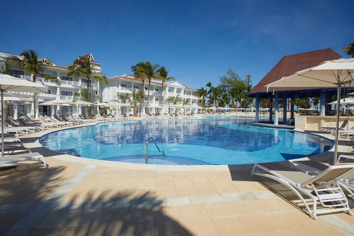 Pool 42 of 152
