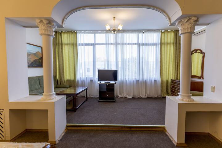 Room 22 of 53