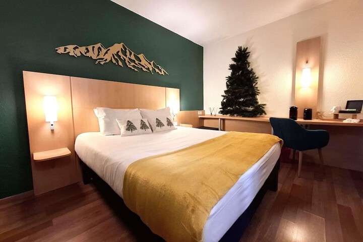 Room 25 of 110