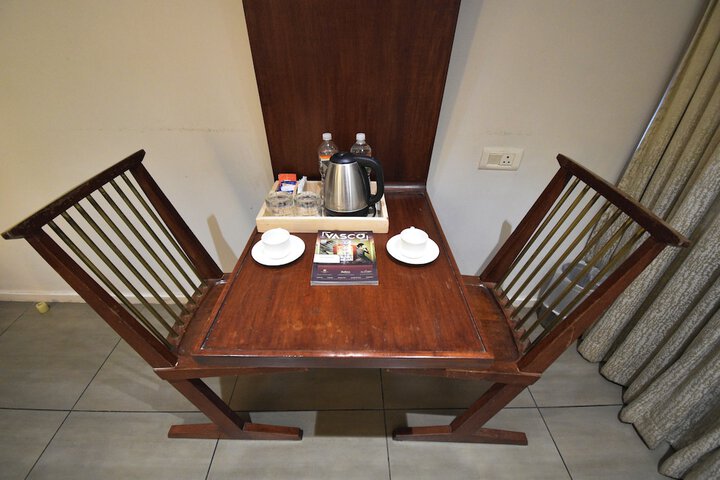 Dining 44 of 47