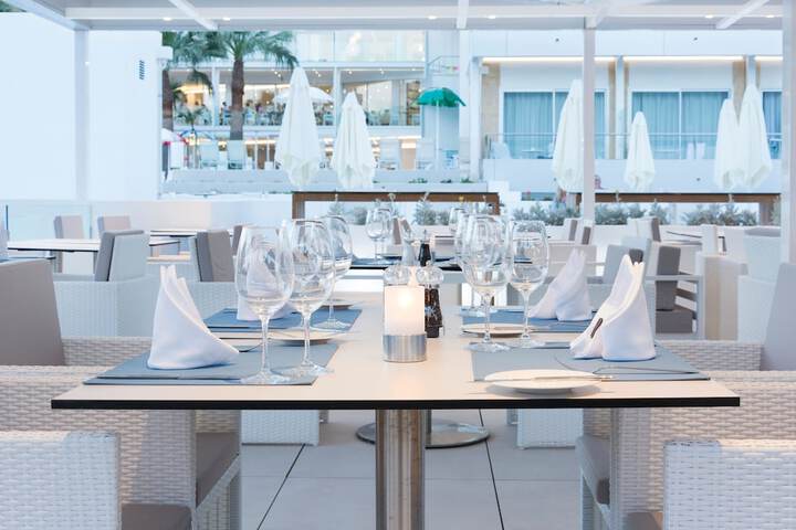 Dining 201 of 282
