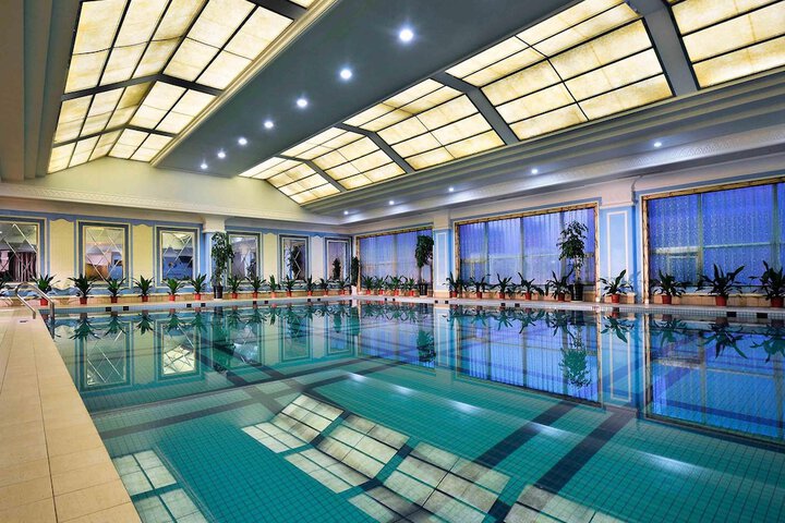 Pools & Facilities