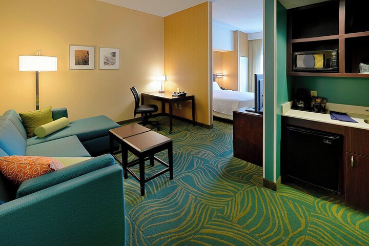 Room 16 of 32