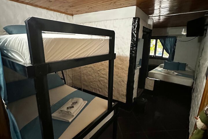 Room 10 of 50