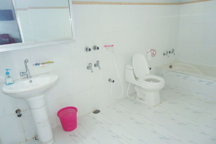 Room 20 of 36