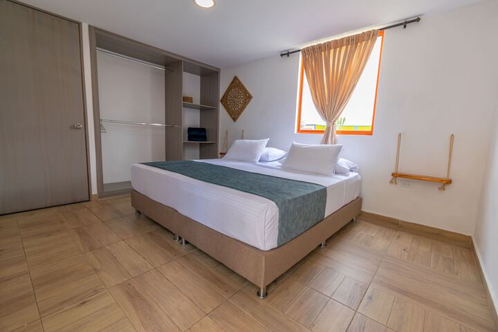 Room 16 of 63