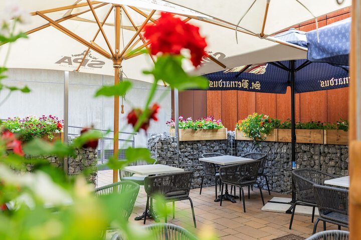 Sundeck 54 of 61