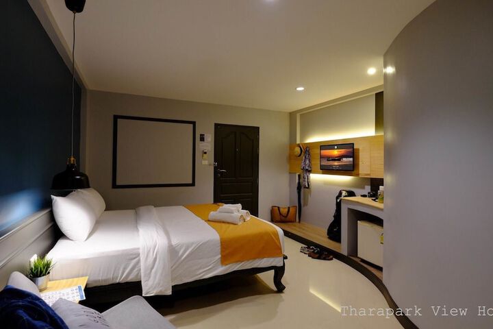 Room 25 of 43