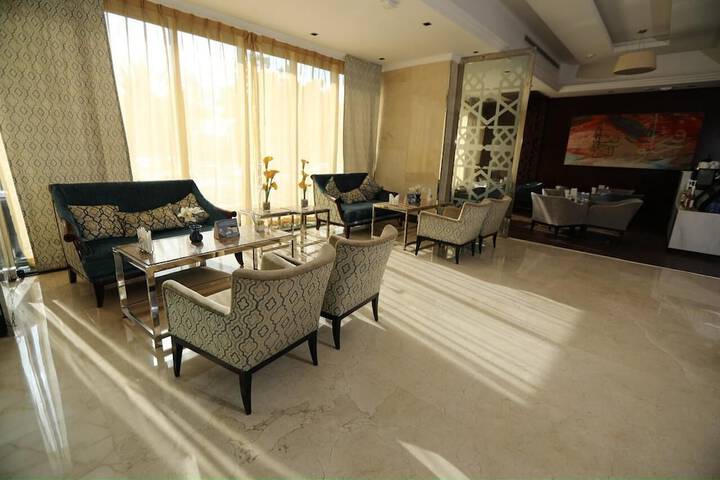 Hotel 7 of 82