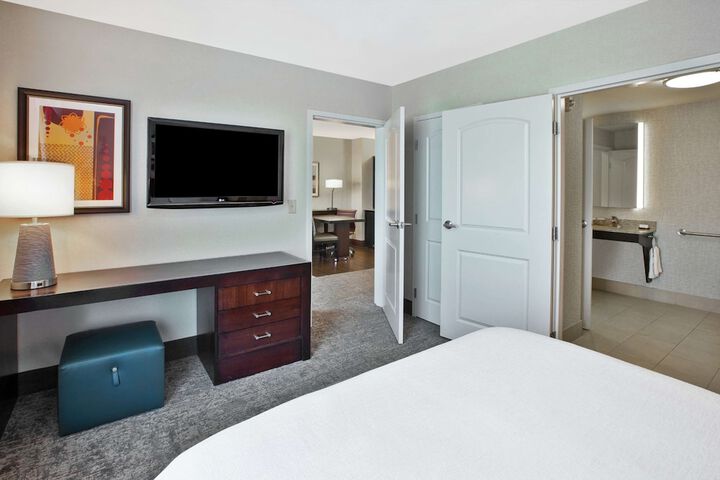 Room 11 of 43