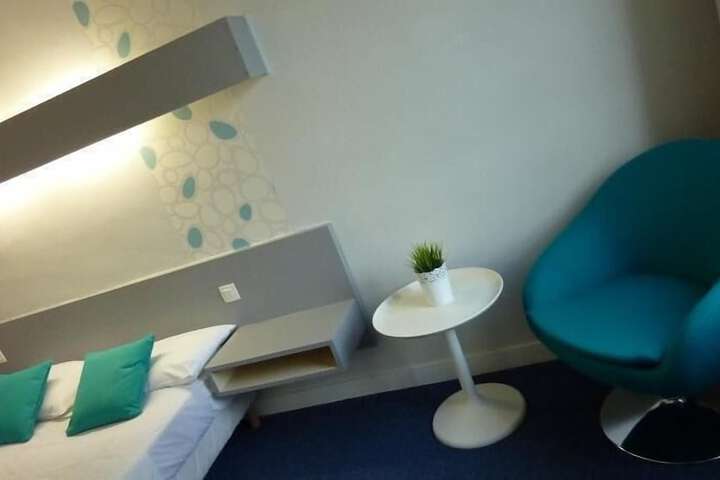 Room 16 of 31