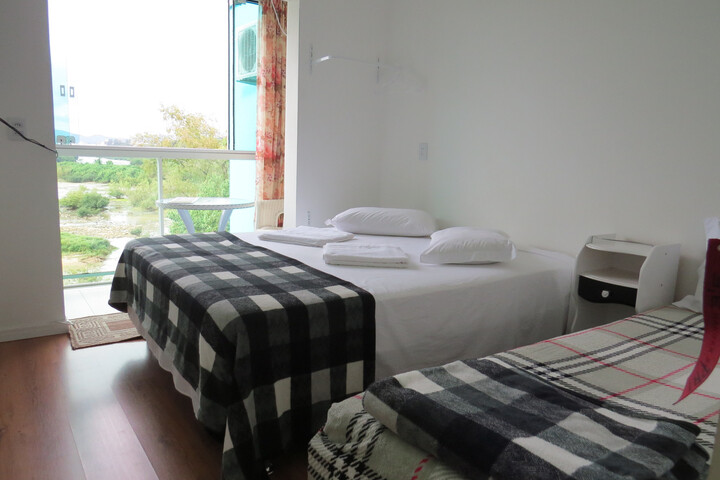 Room 5 of 28