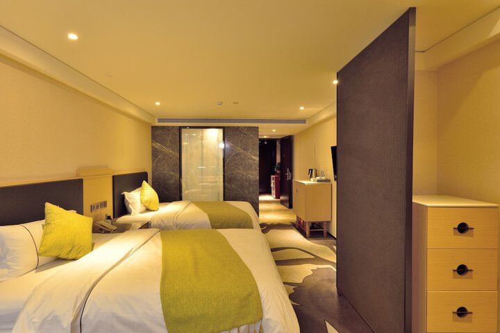Room 29 of 81