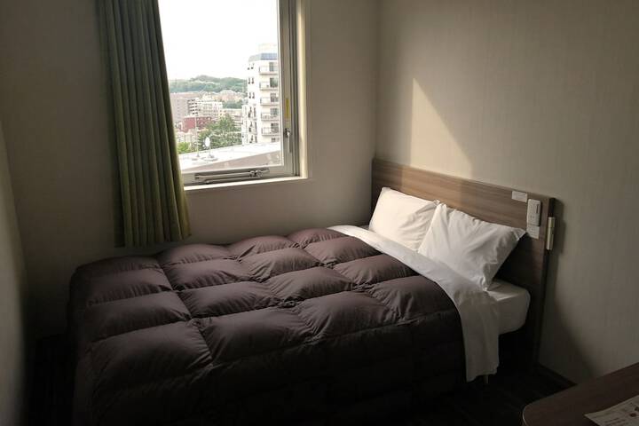 Room 17 of 40