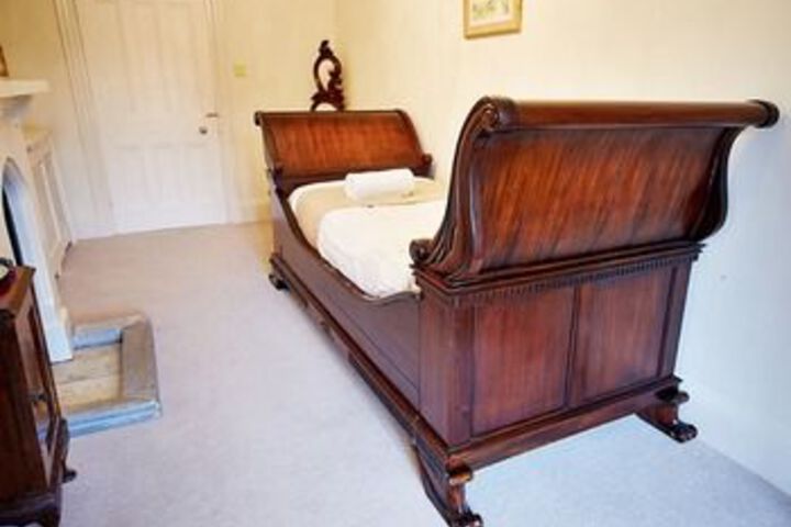 Room 9 of 44