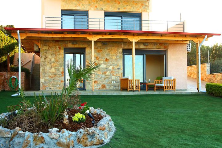 Terrace/Patio 13 of 27