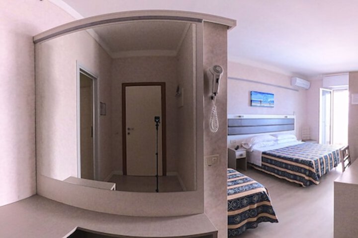 Room 19 of 67