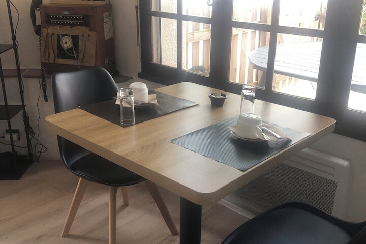 Breakfast/Coffee Service 9 of 14