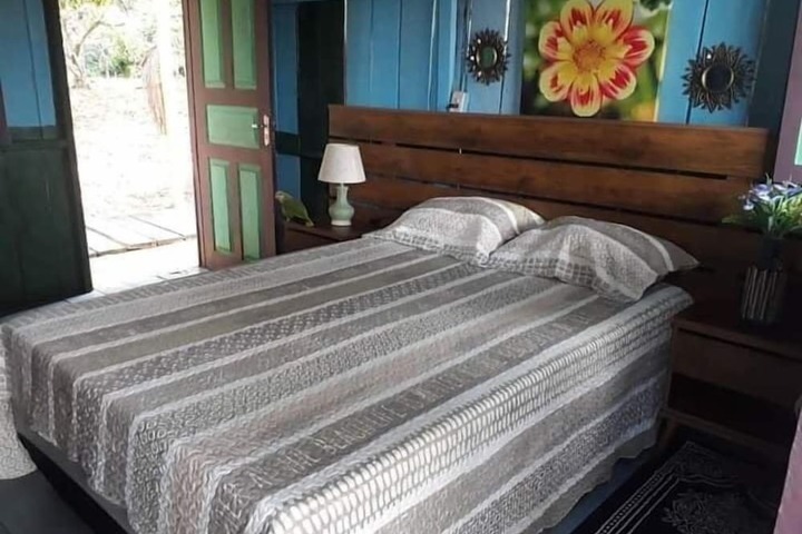 Room 4 of 25