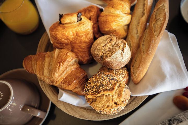 Breakfast/Coffee Service 65 of 70
