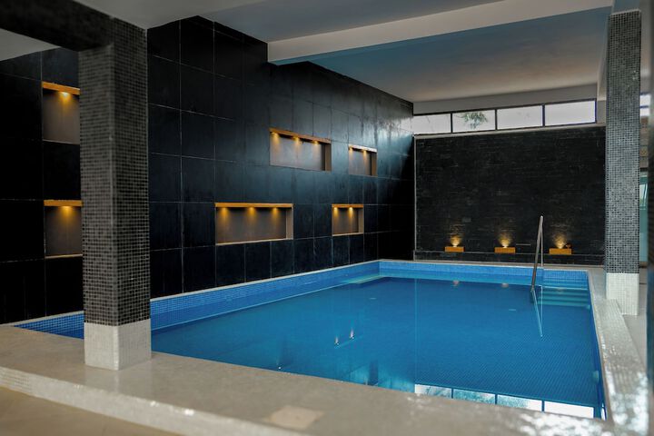 Spa 53 of 70