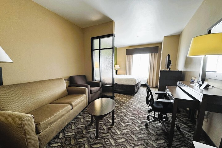 Room 18 of 46