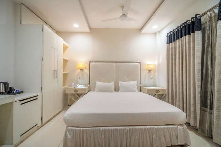 Room 56 of 167